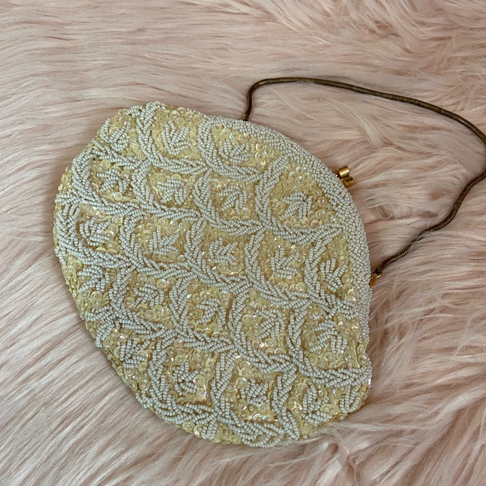 Vintage 60’s Cream Beaded Mini Wristlet Purse - Picture 3 of 6